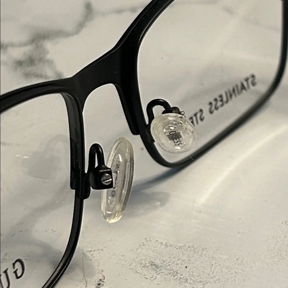 Boys Guess Women's Glasses with Black Frame and Yellow Accents Size 49-17-130